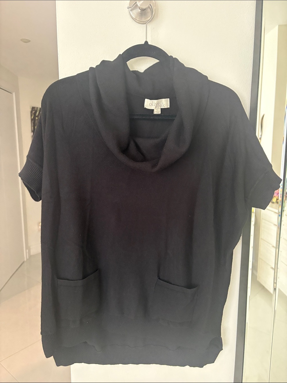 Olive & Oak Black Knit Top with Subtle V-Neck